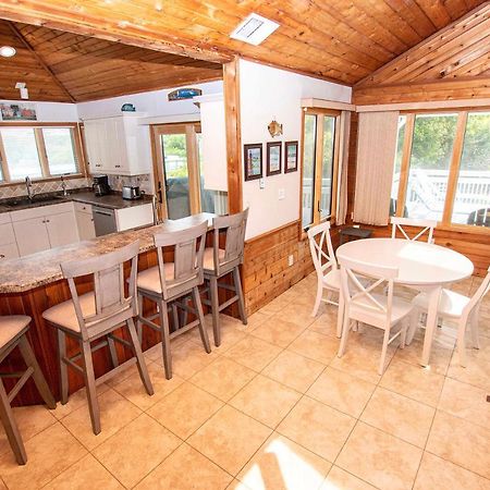 Wl933, Tale Of The Whale- Oceanfront, Private Beach Access, Gas Fireplace, Ocean Views Corolla Exteriör bild