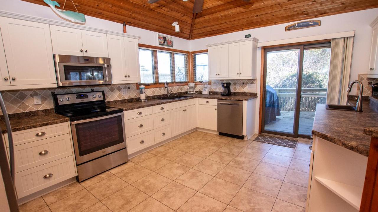 Wl933, Tale Of The Whale- Oceanfront, Private Beach Access, Gas Fireplace, Ocean Views Corolla Exteriör bild